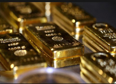 تخطى سعر قياسي  الذهب الإثنين مستواه القياسي التاريخي متجاوزا 2100 دولار للأونصة في ظل التوقعات