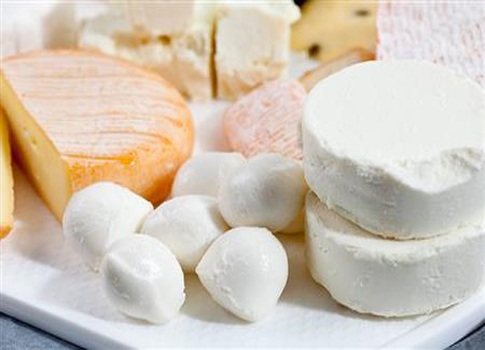 هل الجبن آمن لـ مرضى الكوليسترول ؟ يُعتبر ارتفاع الكوليسترول في الدم قضية هامة