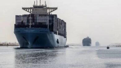 حذر خبراء لوجستيون من تأثير الهجمات على سفن الشحن في البحر الأحمر على سلاسل الإمداد،