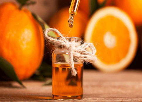 زيت البرتقال يعتبر واحدًا من الزيوت التي تحتوي على كمية كبيرة من العناصر الغذائية