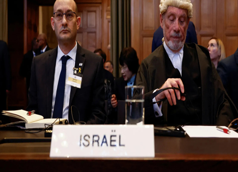 أعلنت محكمة العدل الدولية فرض إجراءات مؤقتة على إسرائيل، في 26 يناير/كانون الثاني 2024، في أعقاب اتهام جنوب أفريقيا