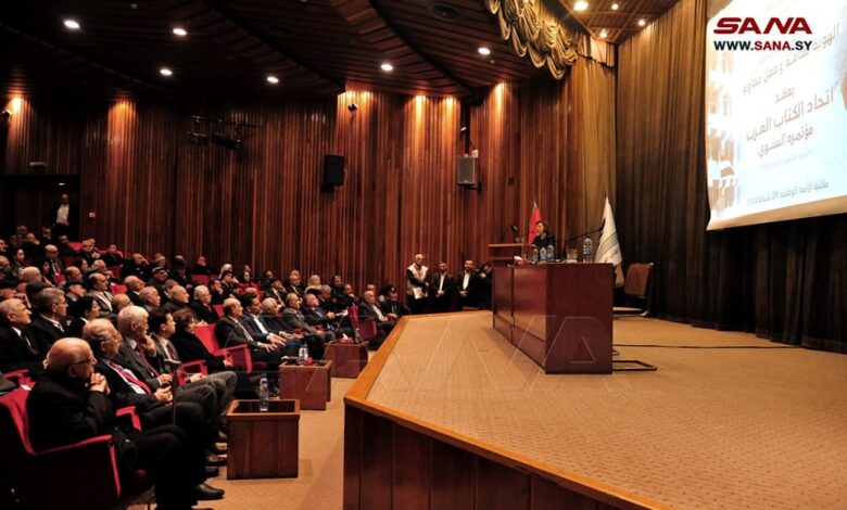 اتخذ اتحاد الكتاب العرب في سورية مجموعة قرارات في نهاية مؤتمره السنوي
