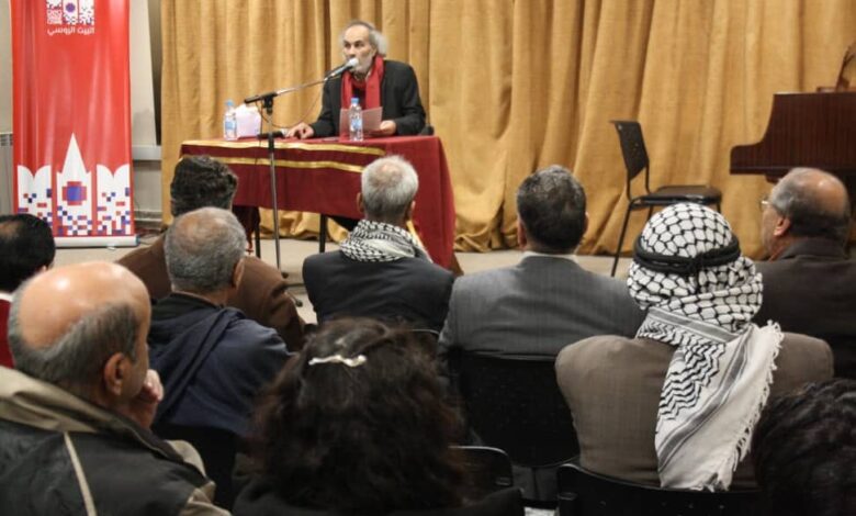 احتفالا بذكرا ميلاد الشاعر الفلسطيني الراحل محمود درويش في الثالث عشر من شهر آذار الجاري.