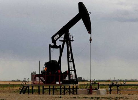 ارتفاع أسعار النفط مع استمرار التوترات في غزة والتوقعات بتراجع مخزونات الخام الأمريكية