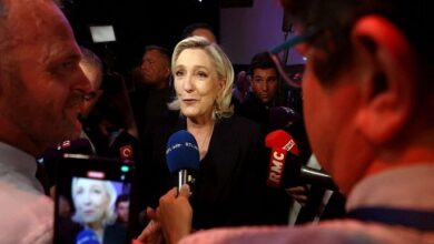 يخيم القلق والتوجس على الجزائر مع استعداد فرنسا لجولة ثانية من الانتخابات التشريعية يرجح أن يحقق فيها اليمين المتطرف فوزا على قوى الاعتدال