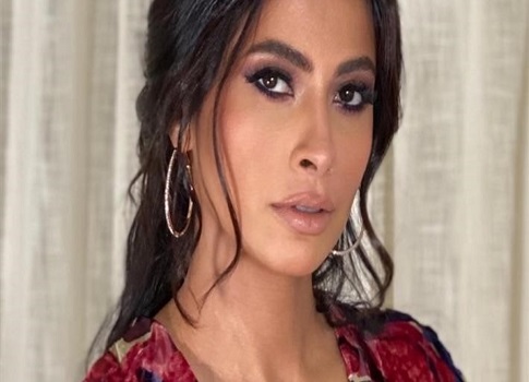 رد مدير التصوير محمد عز العرب – طليق الفنانة أيتن عامر – على الأنباء التي تم تداولها في الساعات الأخيرة بزواجه من الفنانة روبي،