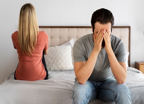 لا تخلو الحياة الزوجية من المشاكل الزوجية ولا الخلافات، وهذا أمر طبيعي، فقد تظهر المشاكل والخلافات بين الزوجين بدون سبب واضح