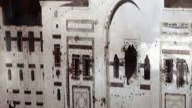 قصف البرلمان السوري من قبل الجيش الفرنسي. ومقتل أكثر حاميته، وعلى عدة أحياء في دمشق. يؤدي لمقتل 600 وجرح ألف على الأقل.