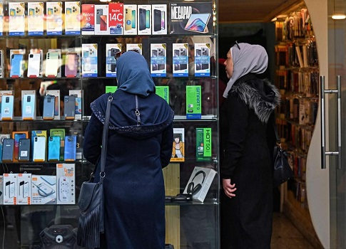 تتفاوض الحكومة في سوريا مع شركات خليجية مختصة في مجال الاتصالات بشأن مشروع بنحو 300 مليون دولار لتطوير شبكة اتصالات الألياف الضوئية