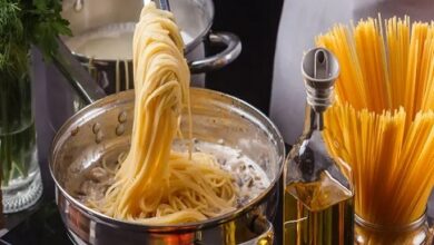 ينصح الخبراء بطهي المعكرونة بحيث أن تظل متماسكة عند تناولها، بدلا من طهيها لفترة طويلة جدا