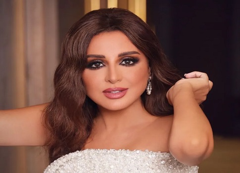 كشف الإعلامي محمود سعد آخر المستجدات عن الحالة الصحية للفنانة أنغام، موضحًا أنها مازالت تعاني من ألم شديد؛و تراجع في الحالة
