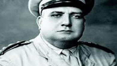 الضابط سامي الحناوي يقود انقلابًا عسكريًا في سوريا ضد حسني الزعيم ويعدمه.