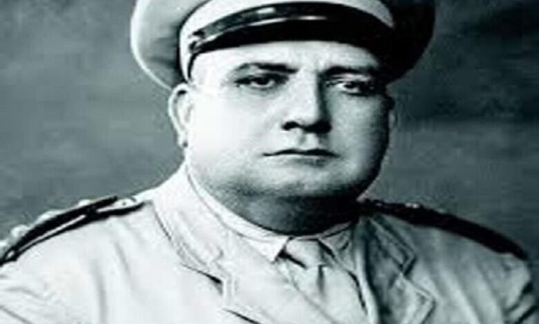 الضابط سامي الحناوي يقود انقلابًا عسكريًا في سوريا ضد حسني الزعيم ويعدمه.