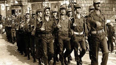 تأسيس الجيش اللبناني والجيش السوري.