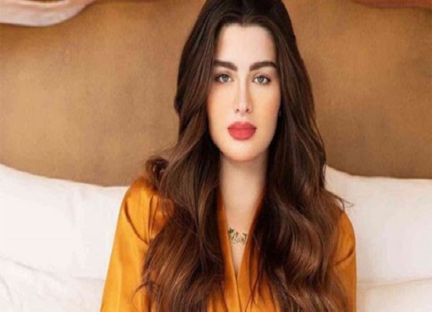 عاد اسم الفاشينيستا الكويتية روان بن حسين إلى واجهة النقاش على منصات التواصل الاجتماعي، بعد تداول أنباء غير مؤكدة تشير إلى صدور حكم جديد