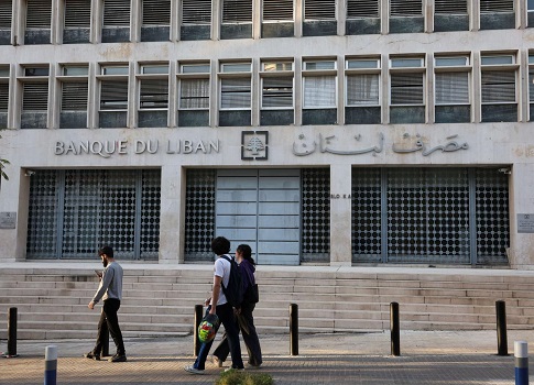 مقترح نيابي يحرك المياه الراكدة في أزمة الودائع اللبنانية