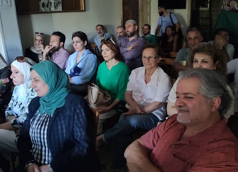 وقع الكاتب الفلسطيني إحسان غرير روايته الجديدة (نجود) وسط حضور ثقافي لافت في اتحاد الكتاب والصحفيين الفلسطينيين بدمشق