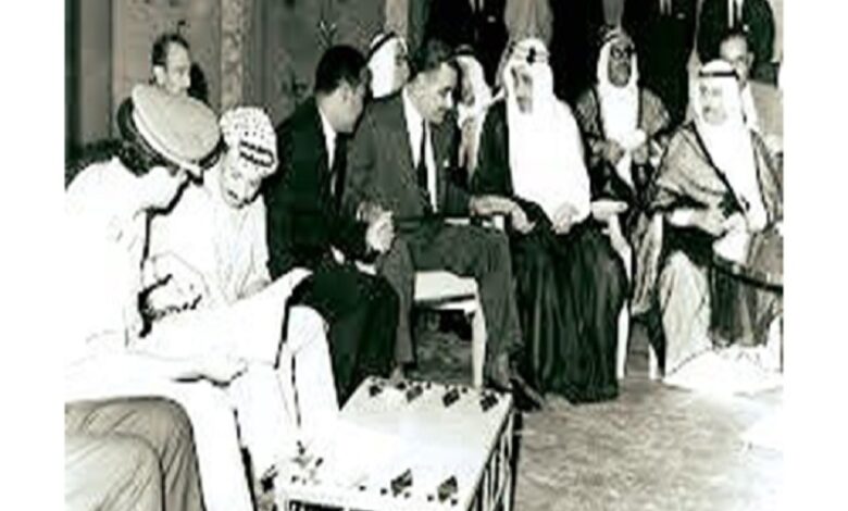 الرؤساء العرب يتوافدون على القاهرة لعقد قمة طارئة حول الحرب الأهلية الأردنية / الفلسطينية والتي عرفت باسم أيلول الأسود.