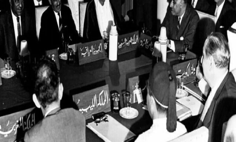 ختام أعمال مؤتمر القمة العربي في الإسكندرية. والذي دعا إليه الرئيس جمال عبد الناصر. وكانت هذه القمة هي ثاني قمة عربية.