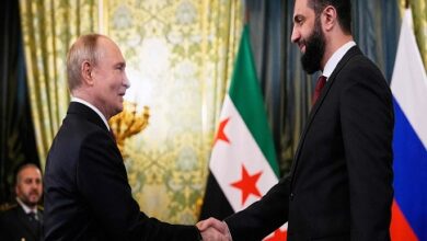 تُعيد زيارة أحمد الشرع إلى موسكو تموضع روسيا في الملف السوري، مع ترقّب لدور أكبر لها في الجنوب وملف الأقليات