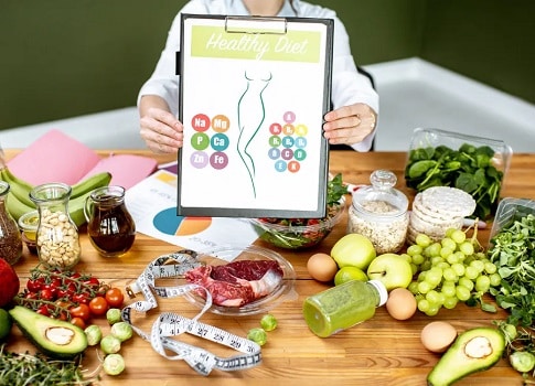 الصحة الجيدة هي توازن كامل بين الجسد والعقل والروح، وهي تُبنى من خلال أسلوب حياة متكامل يشمل التغذية السليمة، والنشاط البدني