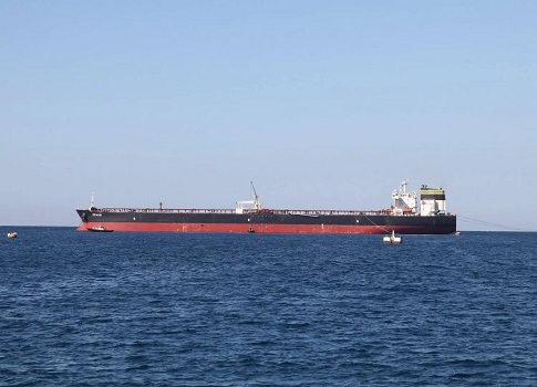 وصول الدفعة الأخيرة من المنحة السعودية النفطية إلى سوريا