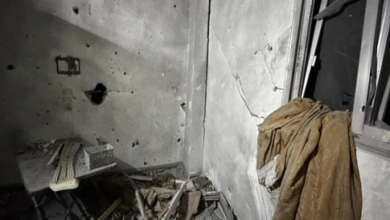 عثرت وزارة الدفاع السورية، على أجهزة عسكرية بدائية الصنع استخدمت في الهجوم الذي وقع بالعاصمة دمشق بواسطة صواريخ أُطلقت من منصة متحركة.