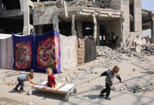 حذرت «يونيسف» من «عرقلة إسرائيل دخول مواد أساسية إلى قطاع غزة، بينها محاقن التطعيم وزجاجات الحليب للأطفال»،