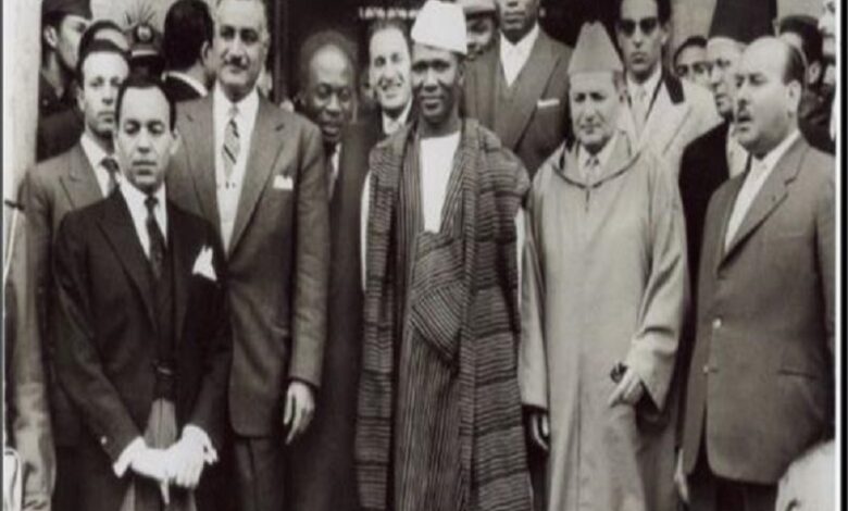 إنعقاد مؤتمر الدار البيضاء بين أقطاب أفريقيا جمال عبد الناصر ومحمد الخامس وكوامي نكروما وجومو كينياتا.
