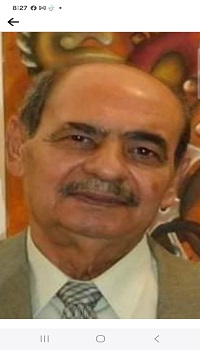 رضاعة الخوف .. حين كنا أطفالًا في تلك القرية النائية، كان الفضول نافذتنا الأولى إلى العالم. كنا نختبئ خلف الأبواب أو نمدّ آذاننا في الظلام