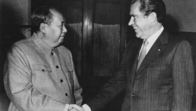 الرئيس الأمريكي ريتشارد نيكسون يزور جمهورية الصين الشعبية.