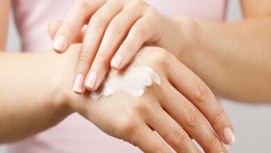 ما هو أفضل علاج جفاف الجسم الشديد؟ سؤال شائع للغاية خصوصا ان عددا كبيرا من الأشخاص يعاني من هذه المشكلة المزعجة للغاية.