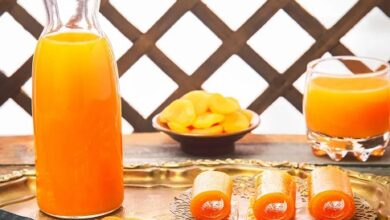 رمضان شهرٌ مميّز يجمع بين العبادة والصحة، ويتيح فرصةً لإعادة ضبط العادات الغذائية وتحسين نمط الحياة. ومع طول ساعات الصيام؛