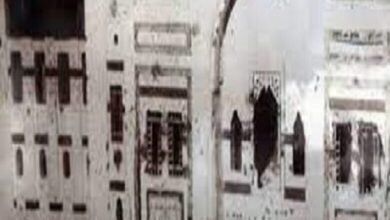 قصف البرلمان السوري من قبل الجيش الفرنسي. ومقتل أكثر حاميته، وعلى عدة أحياء في دمشق. يؤدي لمقتل 600 وجرح ألف على الأقل.