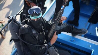أثار نيكولاي ملادينوف الممثل الأعلى لمجلس السلام بغزة  الأربعاء سجالاً سياسياً حاداً بمطالبته الصريحة لـ"حماس" بالتنحي عن إدارة القطاع،
